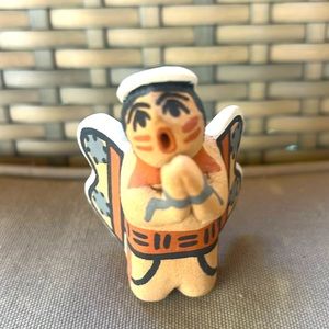 Cindy Fragua Jemez Native Pottery